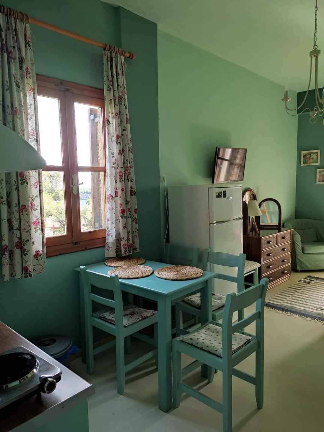 Iliolithos Rooms كارداميلي المظهر الخارجي الصورة